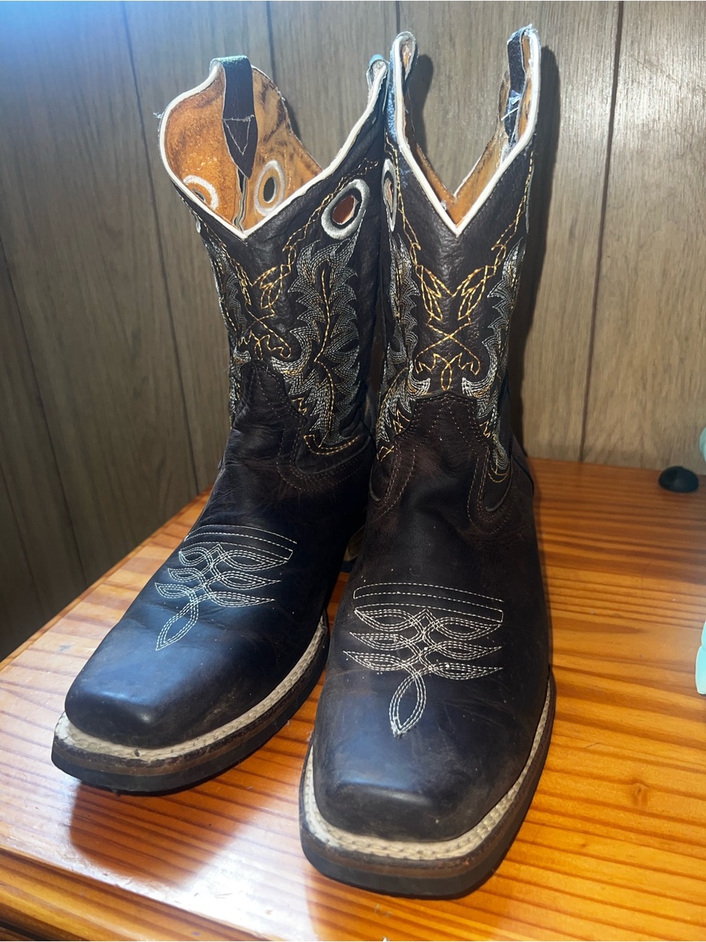 Men's Black Embroidered Square-Toe Western Boots
